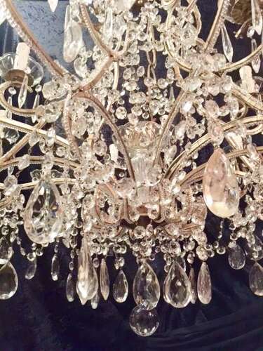 Large Italian Florentine 18 Light Beaded Gilt Chandelier