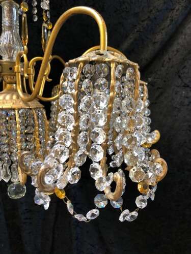 A Wonderful Italian Antique Pod Chandelier