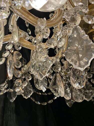 A Wonderful Italian Ten Light Italian Marie Theresa Chandelier.