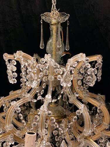 A Wonderful Italian Ten Light Italian Marie Theresa Chandelier.