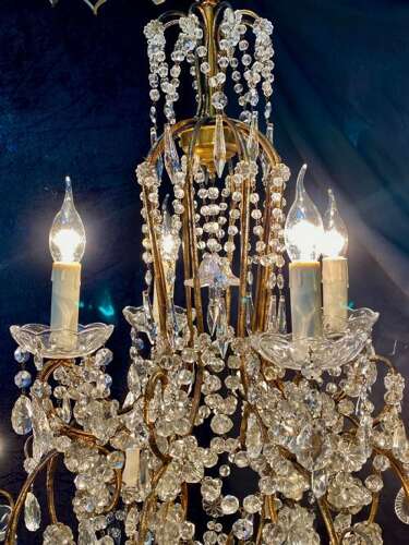 TWELVE LIGHT FLORENTINE GILT ANTIQUE CHANDELIER
