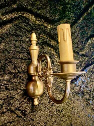 A PAIR OF ANTIQUE DUTCH WALL-LIGHTS